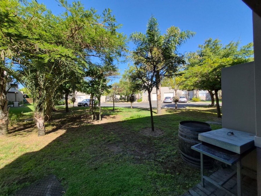 To Let 2 Bedroom Property for Rent in Sonstraal Heights Western Cape